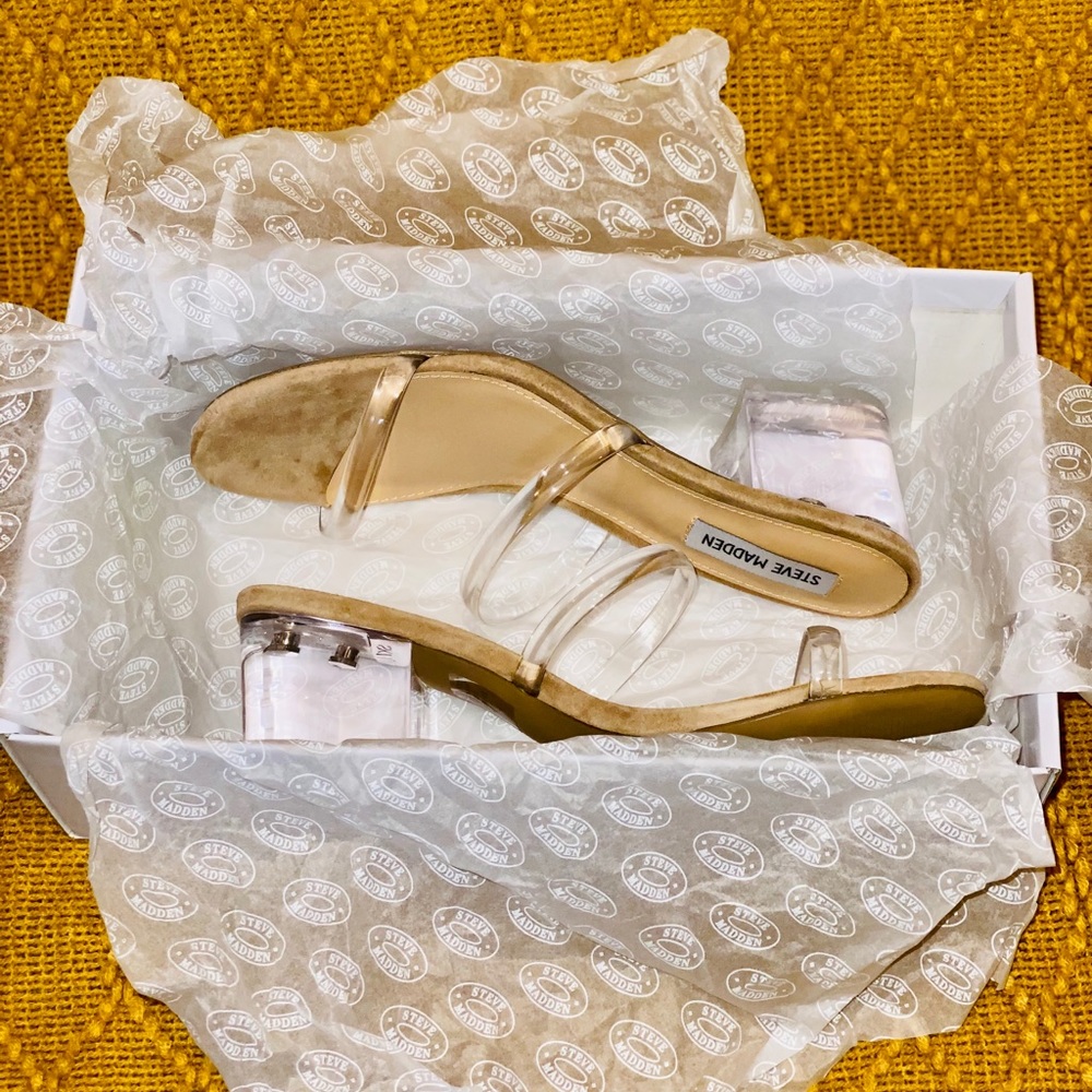 Steven Madden Issy Clear Sandals - Picture 3 of 6